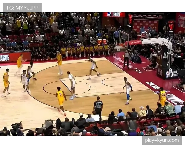 现场直击：勇士主场不敌独行侠，第三节攻防转换崩盘成转折点